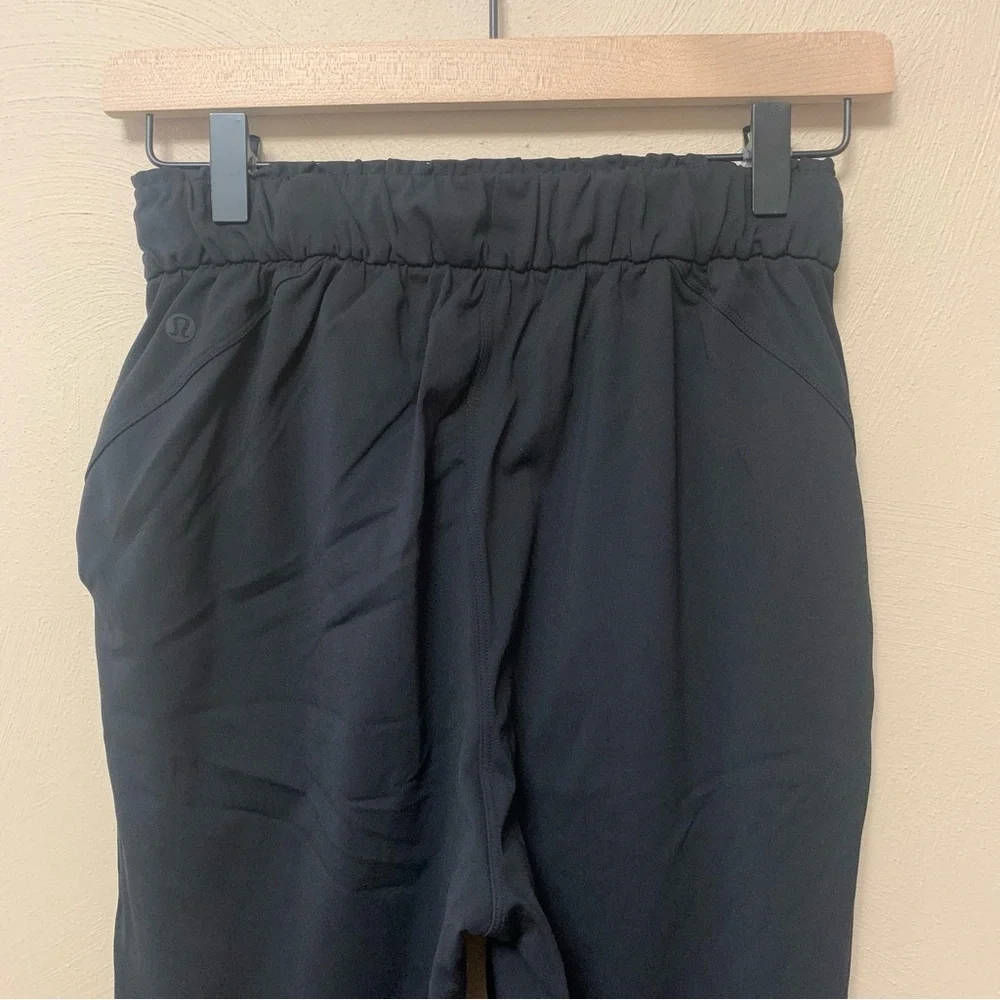 Lululemon Stretch High-Rise Jogger Size 4 Black W5DQDS